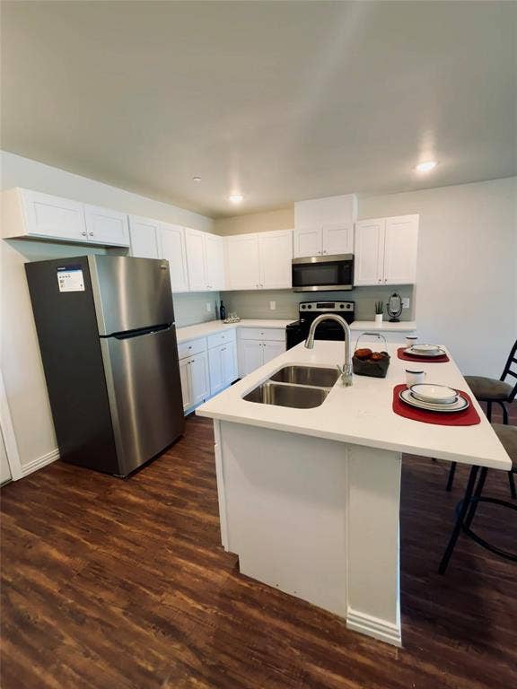 6215 Roby Drive, Arlington, TX 76001 6215 Roby Drive, Arlington, TX 76001