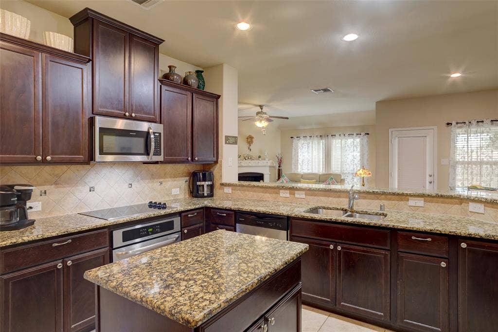 520 Rustic Oak Lane, McKinney, TX 75072 520 Rustic Oak Lane, McKinney, TX 75072