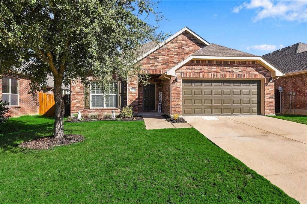 1301 Lasso Drive, Little Elm, TX 75068