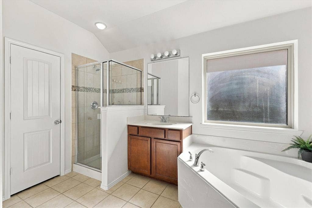 1301 Lasso Drive, Little Elm, TX 75068
