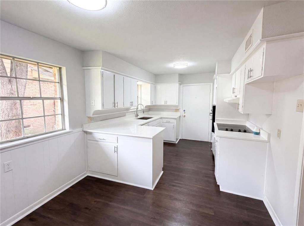 3327 Portlock Drive, Farmers Branch, TX 75234 3327 Portlock Drive, Farmers Branch, TX 75234