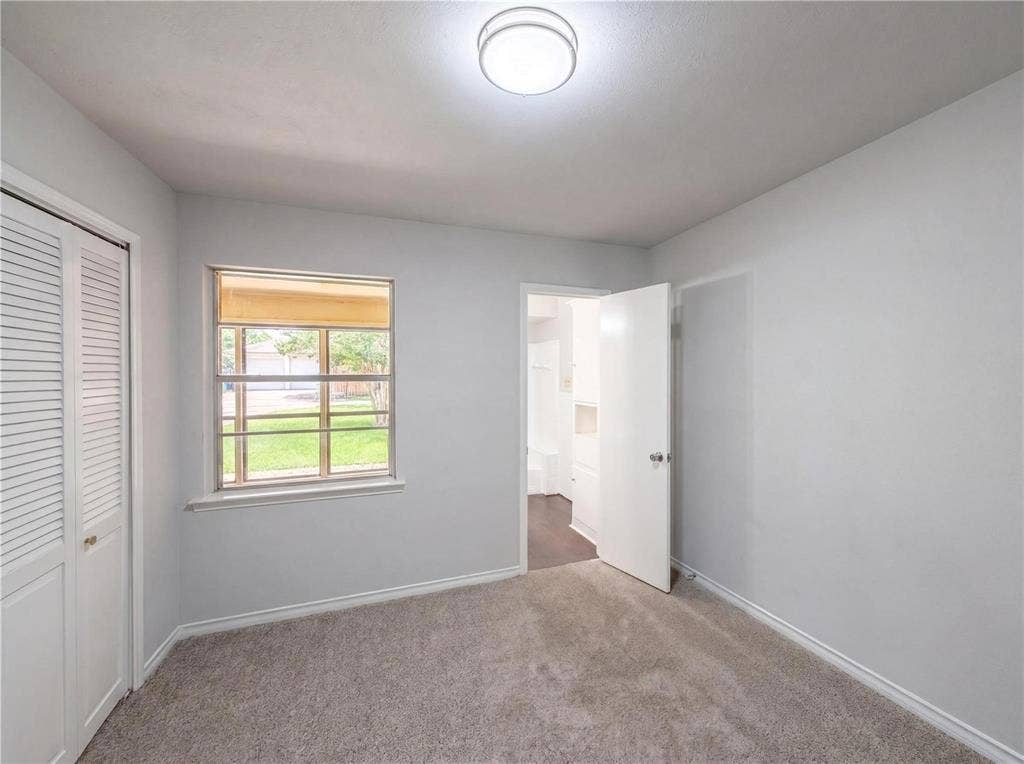 3327 Portlock Drive, Farmers Branch, TX 75234 3327 Portlock Drive, Farmers Branch, TX 75234