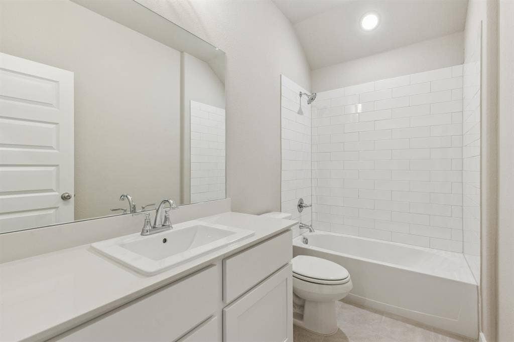 1309 Companero Street, Haslet, TX 76052 Bathroom in the Heisman home plan – REPRESENTATIVE PHOTO