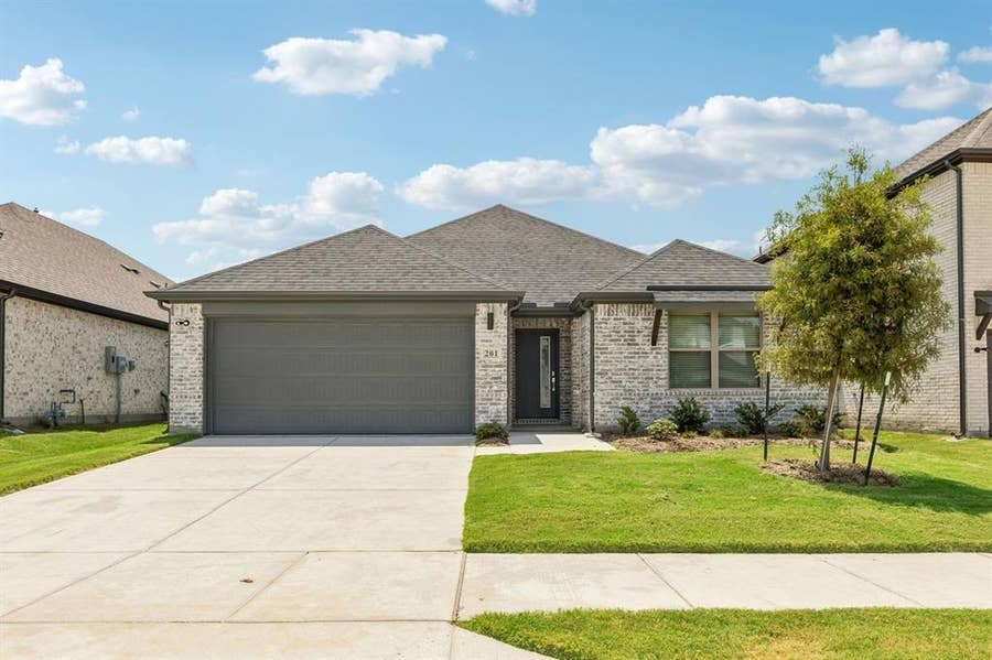 Property photo for 1309 Companero Street, Haslet, TX