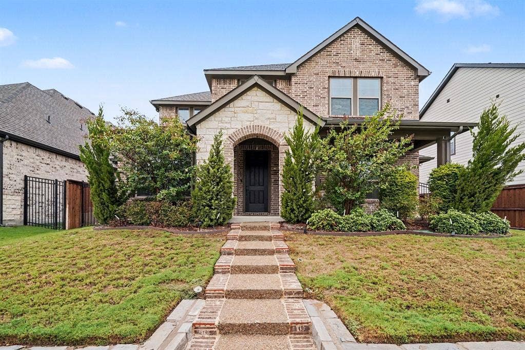 909 Almond Blossom Circle, Crowley, TX 76036 909 Almond Blossom Circle, Crowley, TX 76036