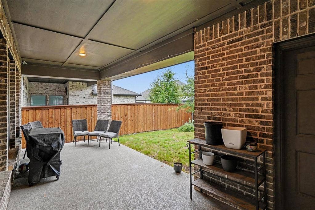 909 Almond Blossom Circle, Crowley, TX 76036 909 Almond Blossom Circle, Crowley, TX 76036