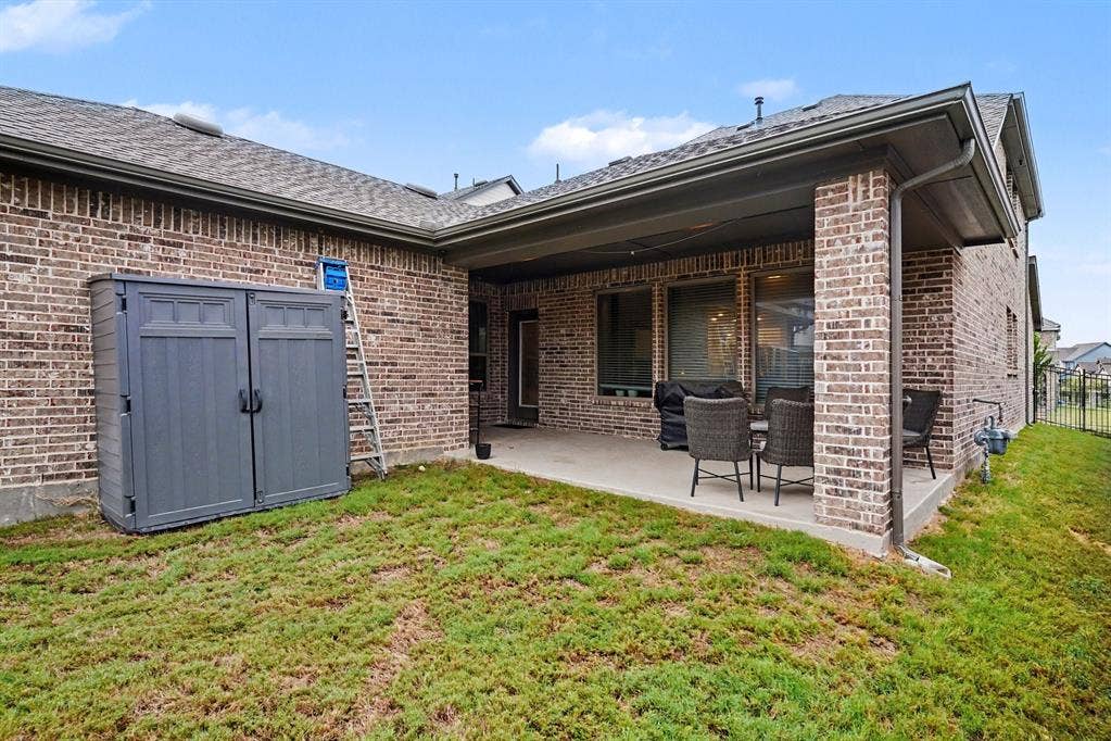 909 Almond Blossom Circle, Crowley, TX 76036 909 Almond Blossom Circle, Crowley, TX 76036