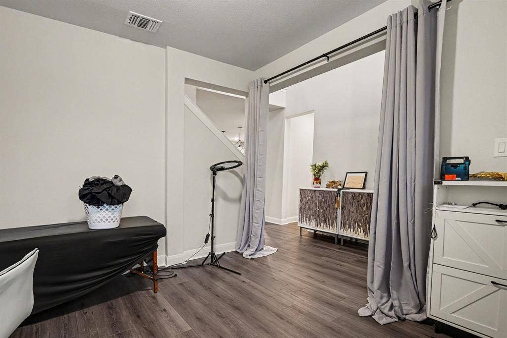 909 Almond Blossom Circle, Crowley, TX 76036 909 Almond Blossom Circle, Crowley, TX 76036