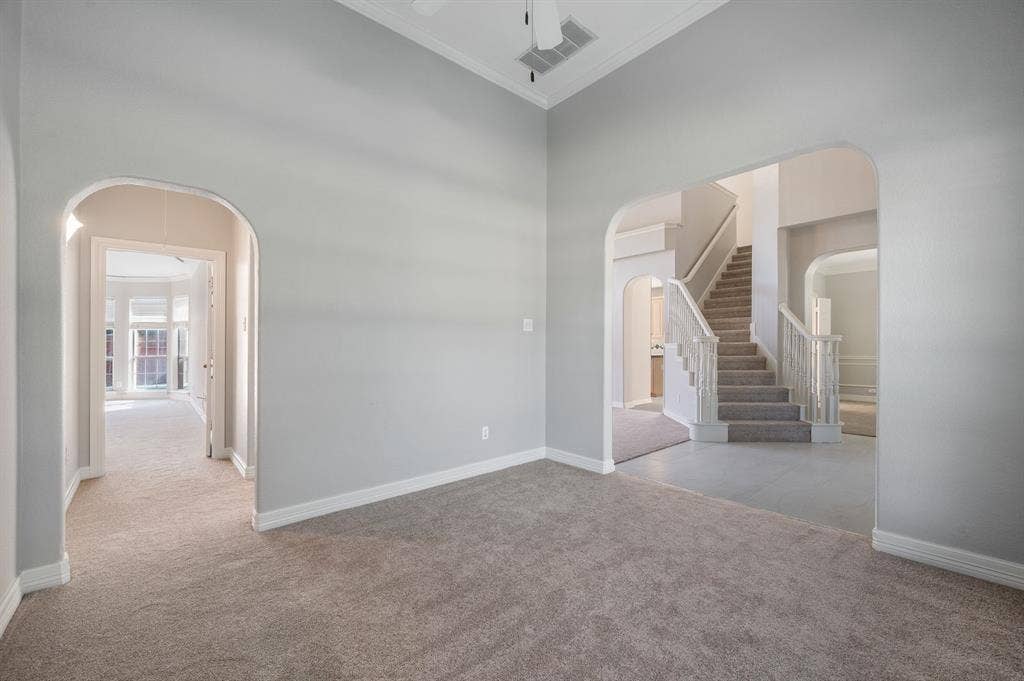 9612 E Oaks Lane, Irving, TX 75063 9612 E Oaks Lane, Irving, TX 75063