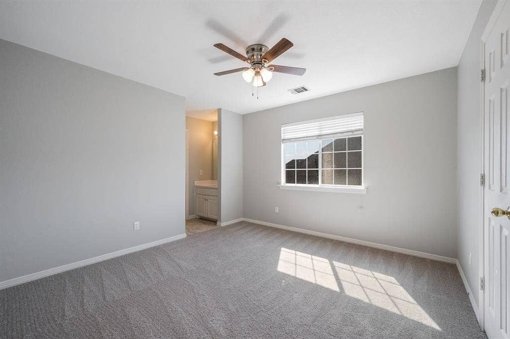 9612 E Oaks Lane, Irving, TX 75063 9612 E Oaks Lane, Irving, TX 75063