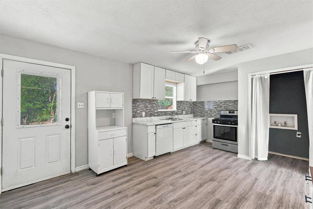 707 N Walnut Street, Weatherford, TX 76086 707 N Walnut Street, Weatherford, TX 76086