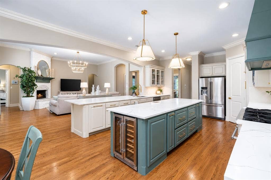 909 Amblewood Drive, Lucas, TX 75002