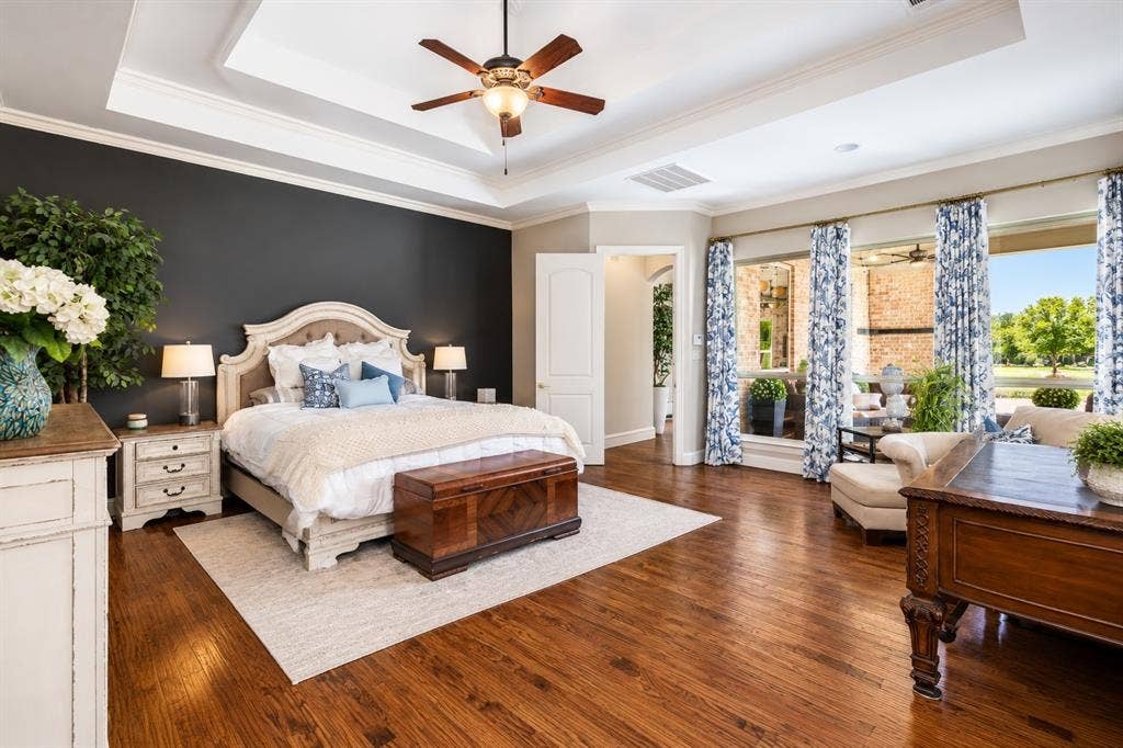 909 Amblewood Drive, Lucas, TX 75002