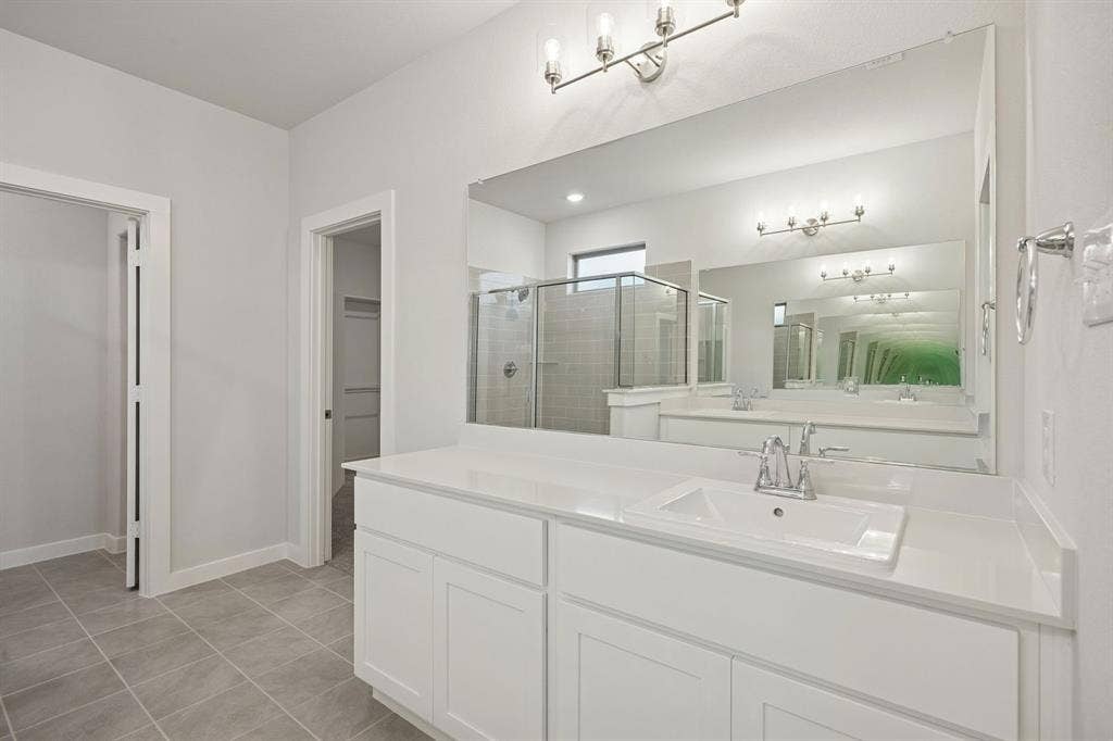 Primary Bathroom in the Wimbledon home plan – REPRESENTATIVE PHOTO