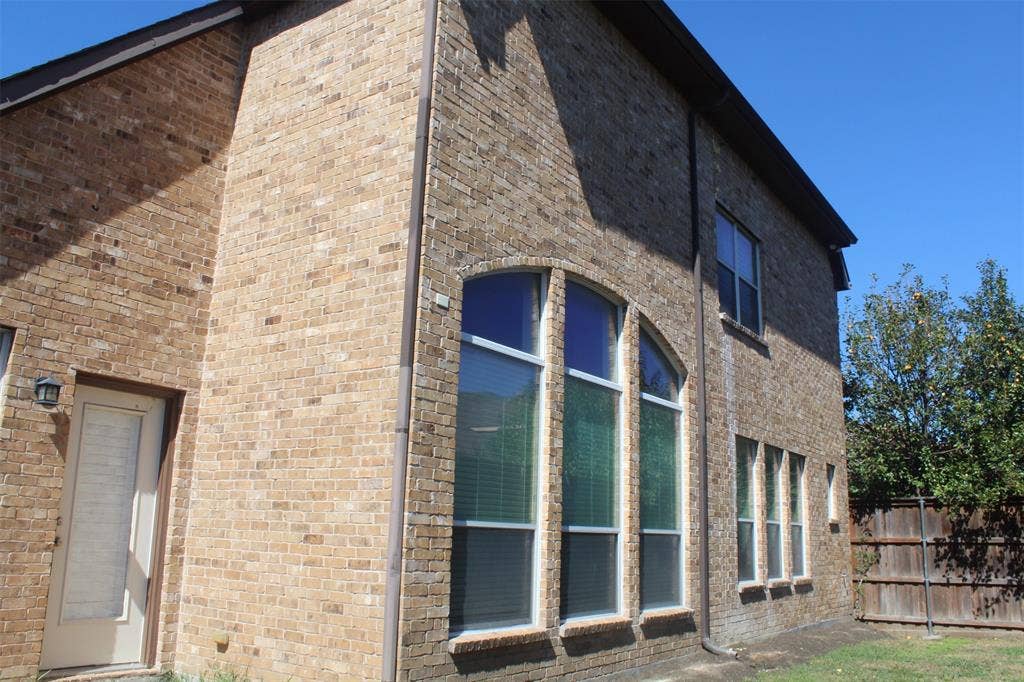 825 Lotus Drive, Richardson, TX 75081 825 Lotus Drive, Richardson, TX 75081