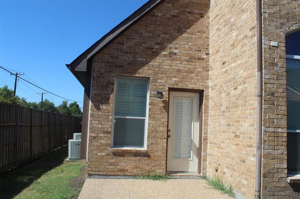 825 Lotus Drive, Richardson, TX 75081 825 Lotus Drive, Richardson, TX 75081