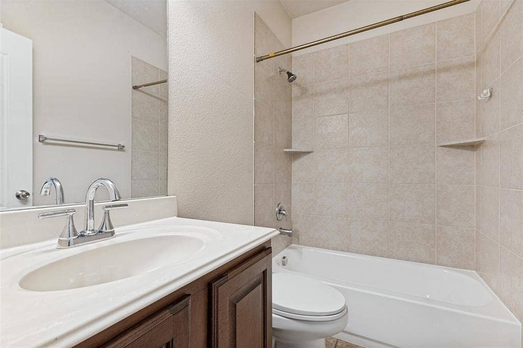 12441 Woods Edge Trail, Fort Worth, TX 76244