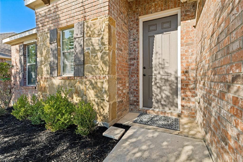 12441 Woods Edge Trail, Fort Worth, TX 76244