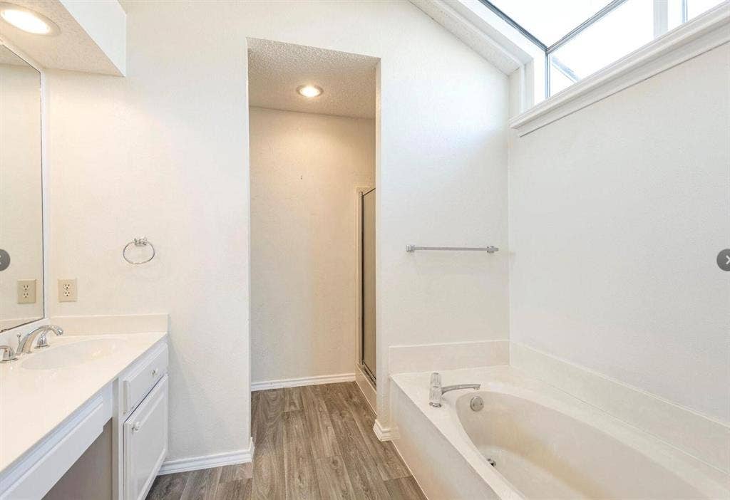 3600 Hilltop Lane, Plano, TX 75023 3600 Hilltop Lane, Plano, TX 75023