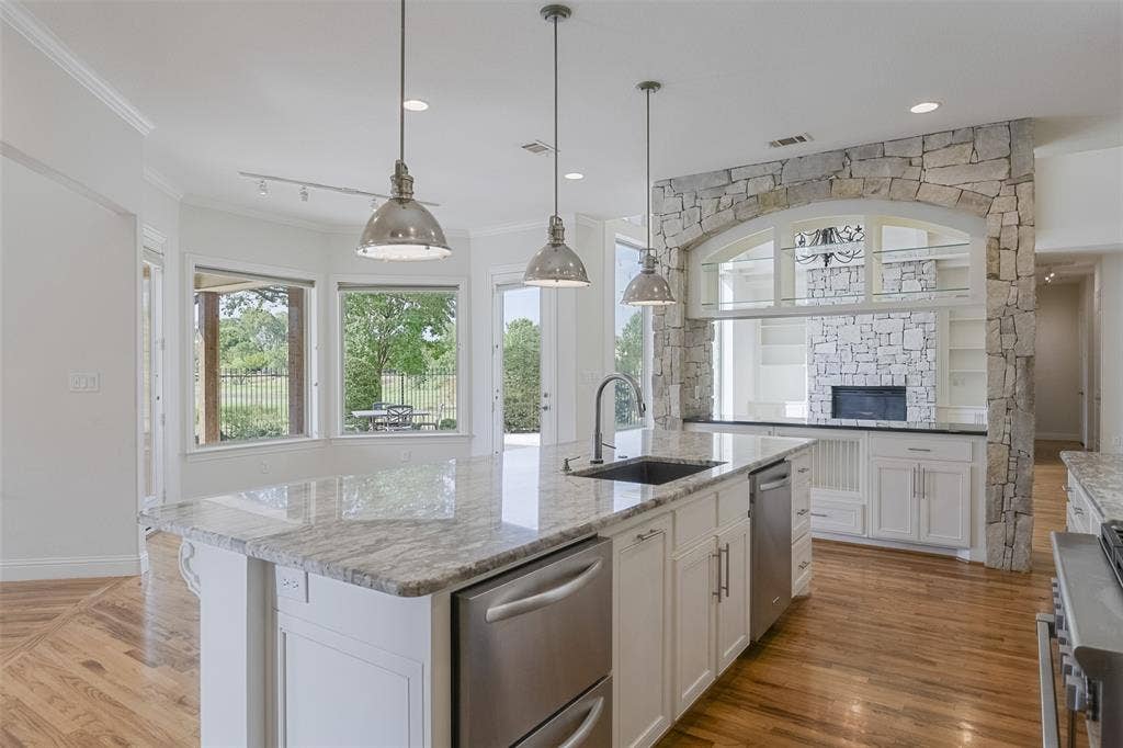 228 Katy Lake Drive, Waxahachie, TX 75165 228 Katy Lake Drive, Waxahachie, TX 75165