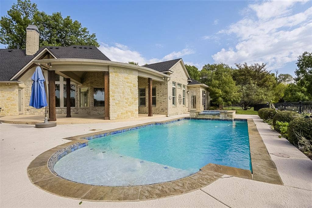 228 Katy Lake Drive, Waxahachie, TX 75165 228 Katy Lake Drive, Waxahachie, TX 75165