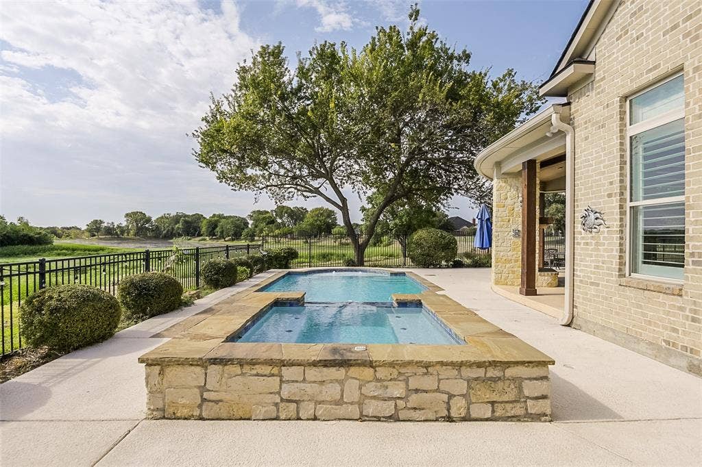 228 Katy Lake Drive, Waxahachie, TX 75165 228 Katy Lake Drive, Waxahachie, TX 75165