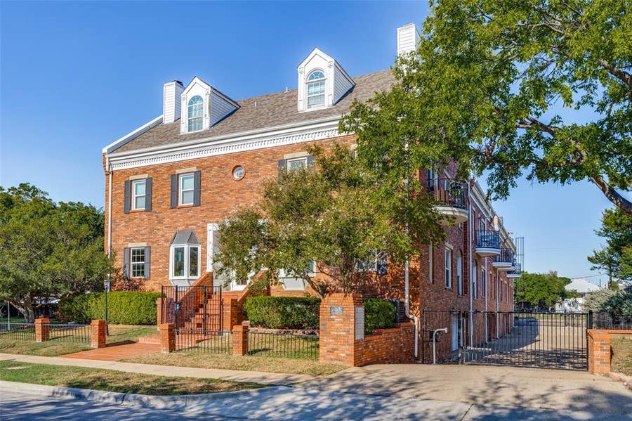 Property photo for 4034 Rawlins Street, #102, Dallas, TX