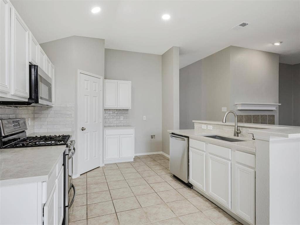9016 Boone Drive, McKinney, TX 75071 9016 Boone Drive, McKinney, TX 75071