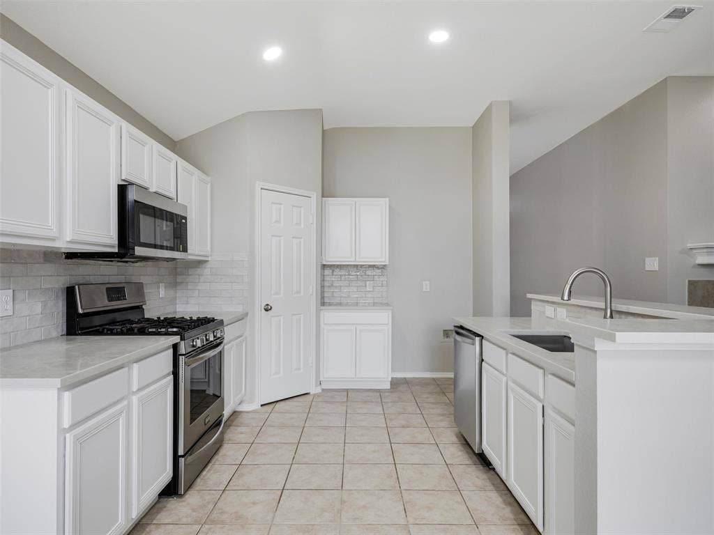 9016 Boone Drive, McKinney, TX 75071 9016 Boone Drive, McKinney, TX 75071