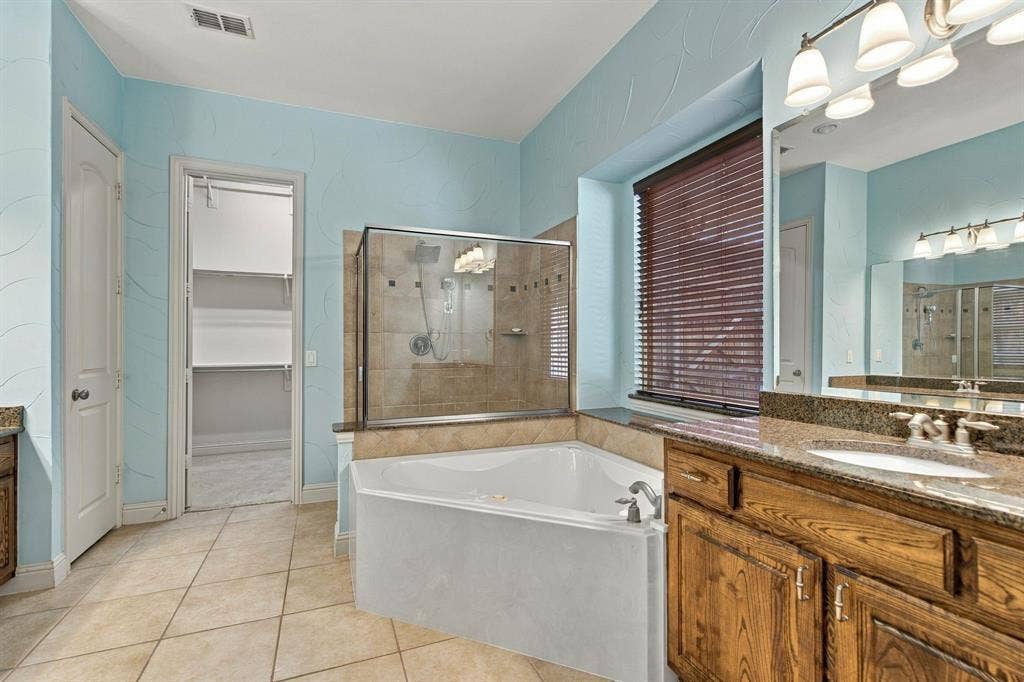 11086 Wellshire Lane, Frisco, TX 75035 CGeat closet as well.