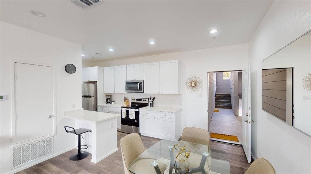 3235 Dallas Street, #1307, Dallas, TX 75210 3235 Dallas Street, #1307, Dallas, TX 75210