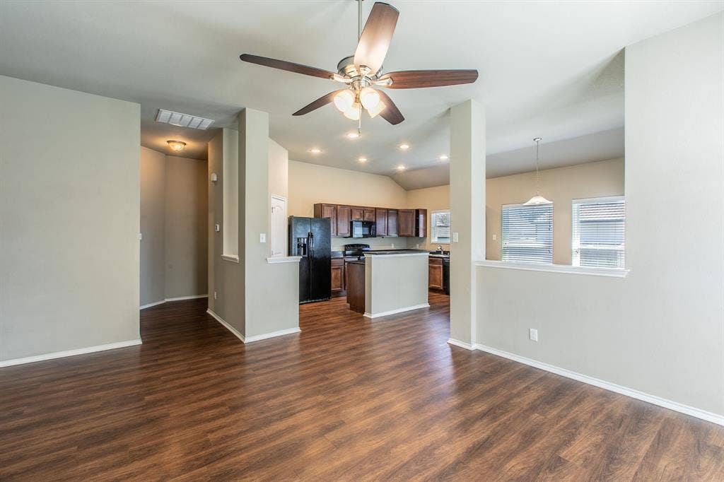 1502 Jane Lane, West, TX 76691 1502 Jane Lane, West, TX 76691