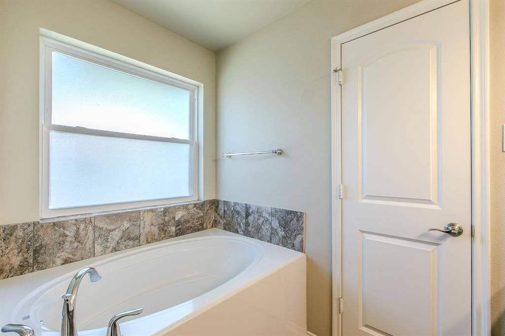 1502 Jane Lane, West, TX 76691 1502 Jane Lane, West, TX 76691