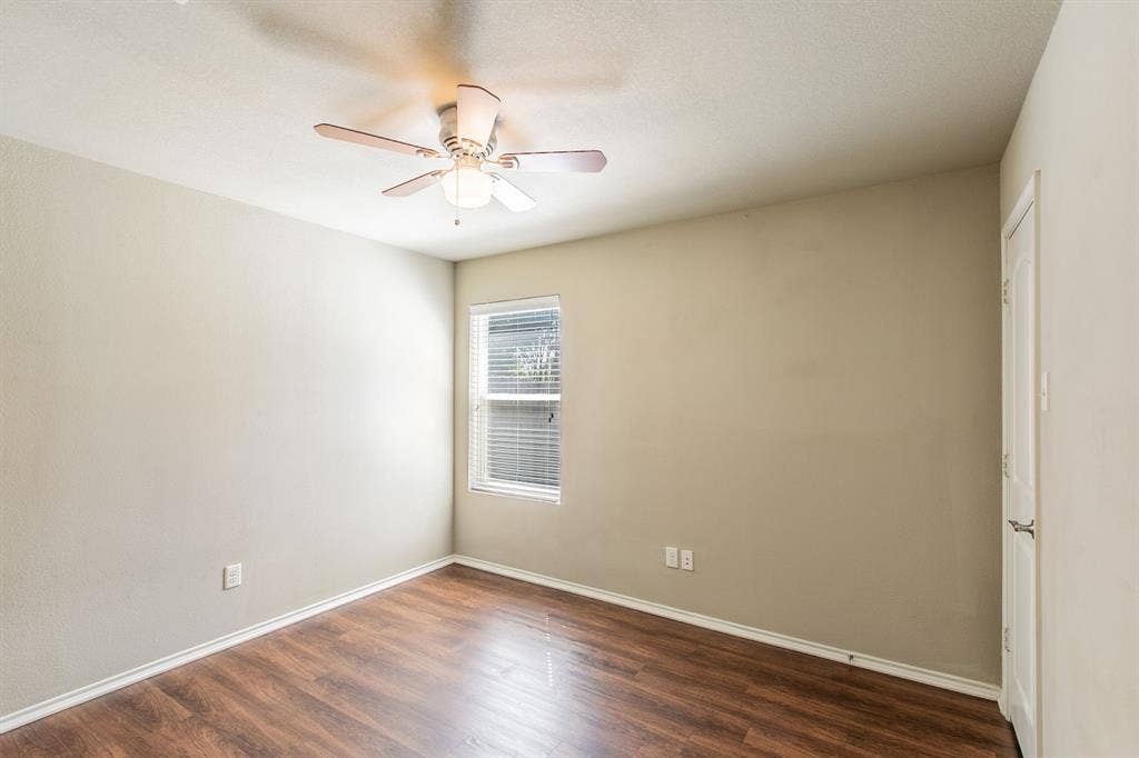 1502 Jane Lane, West, TX 76691 1502 Jane Lane, West, TX 76691