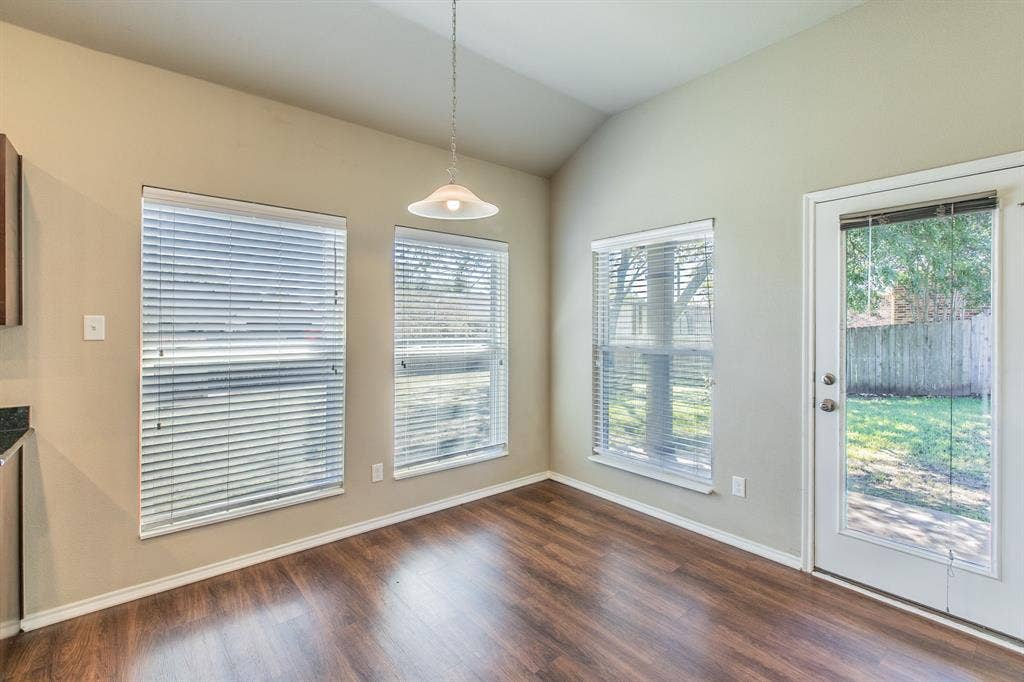 1502 Jane Lane, West, TX 76691 1502 Jane Lane, West, TX 76691