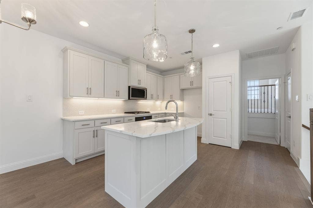 2180 Southwick Drive, Lewisville, TX 75067