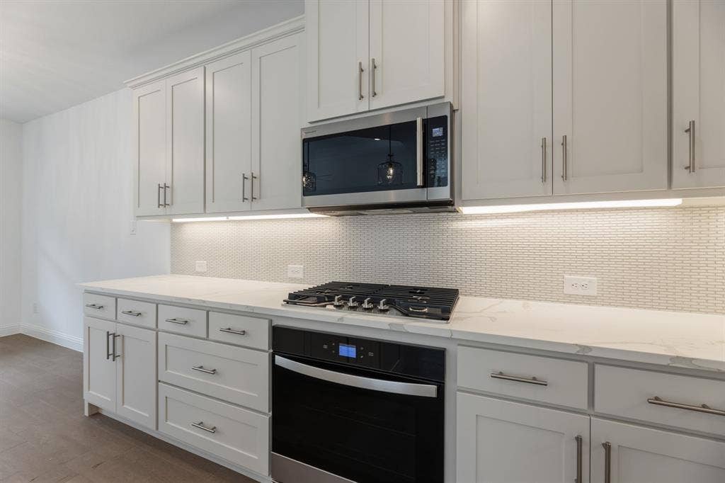 2180 Southwick Drive, Lewisville, TX 75067