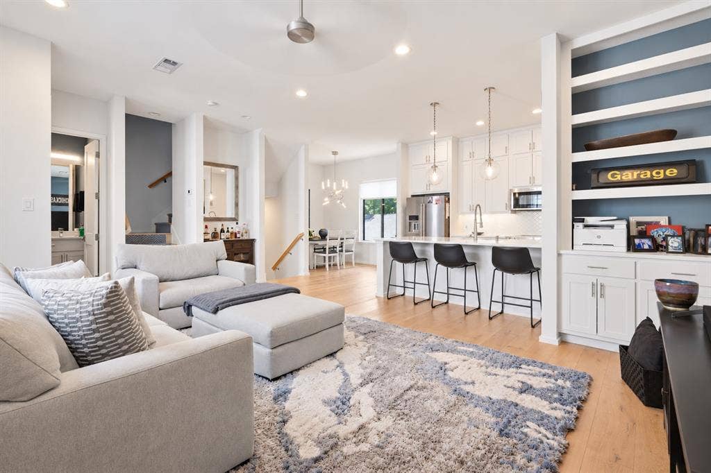 5923 Hudson Street, #103, Dallas, TX 75206 5923 Hudson Street, #103, Dallas, TX 75206