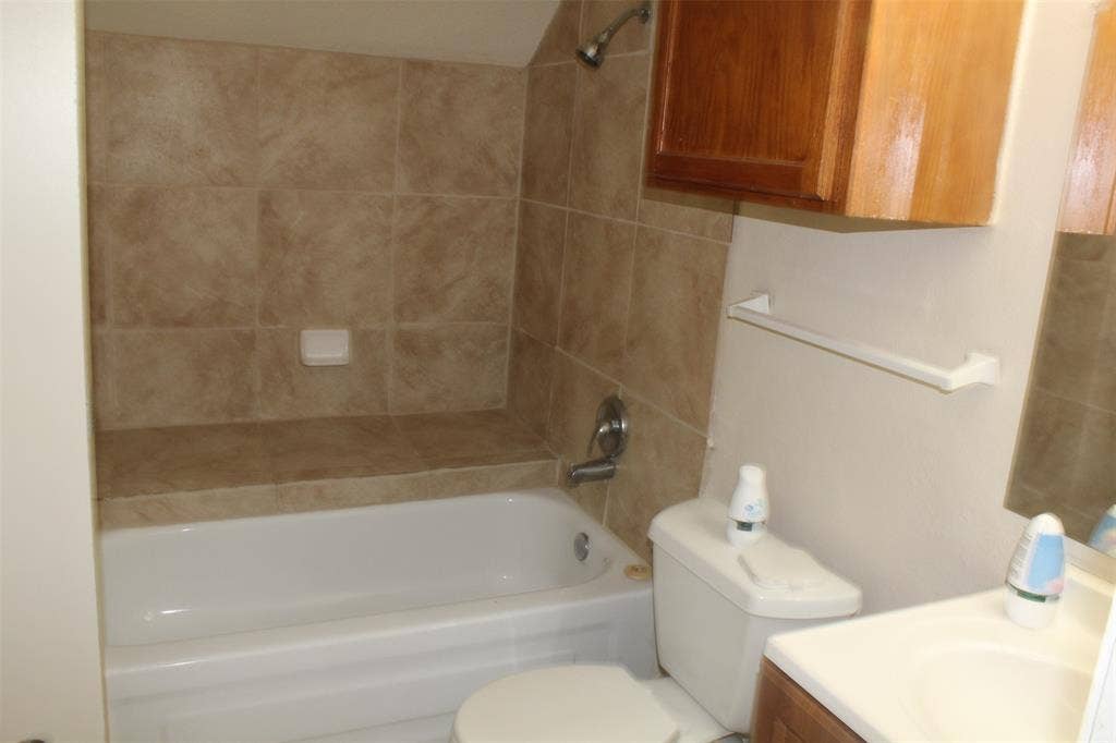 9809 Walnut Street, #210, Dallas, TX 75243 9809 Walnut Street, #210, Dallas, TX 75243
