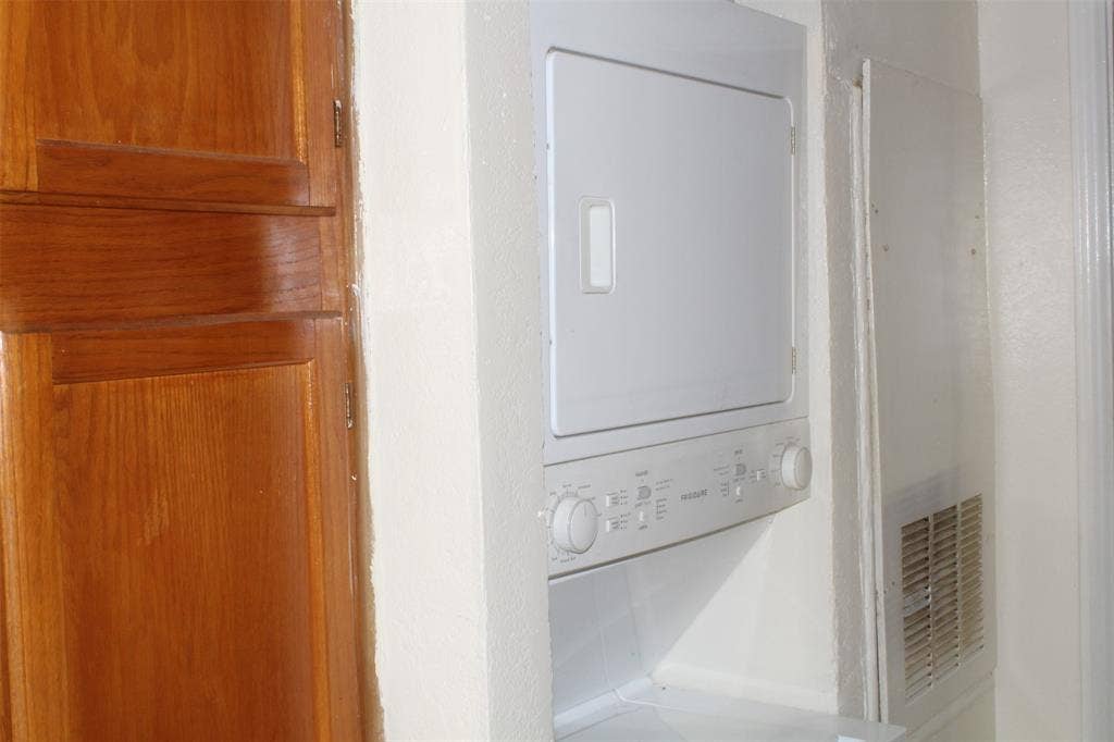 9809 Walnut Street, #210, Dallas, TX 75243 9809 Walnut Street, #210, Dallas, TX 75243