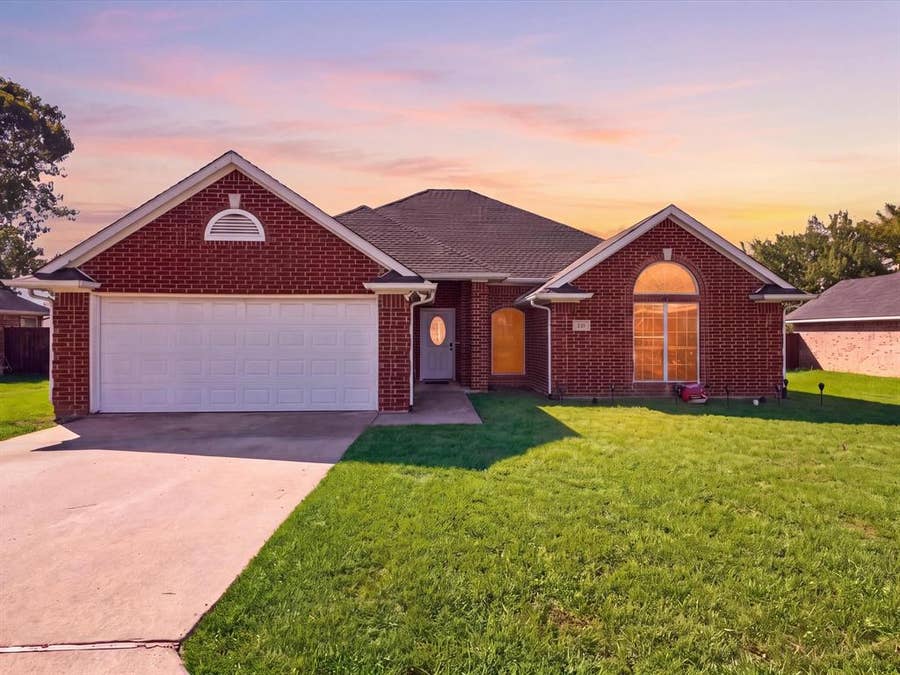 Property photo for 928 Calder Street, Howe, TX