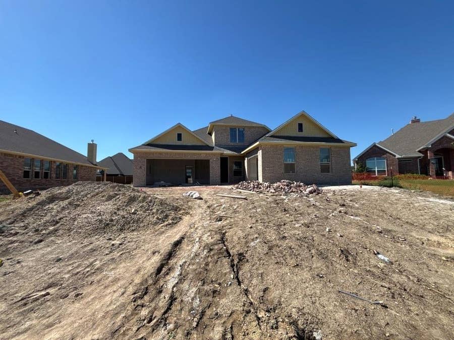 Property photo for 1001 Nogalito Avenue, Crowley, TX