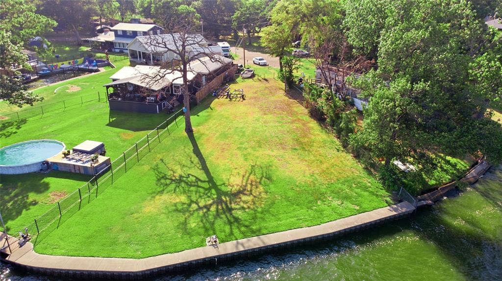 111 Palisade Place, Mabank, TX 75156 111 Palisade Place, Mabank, TX 75156
