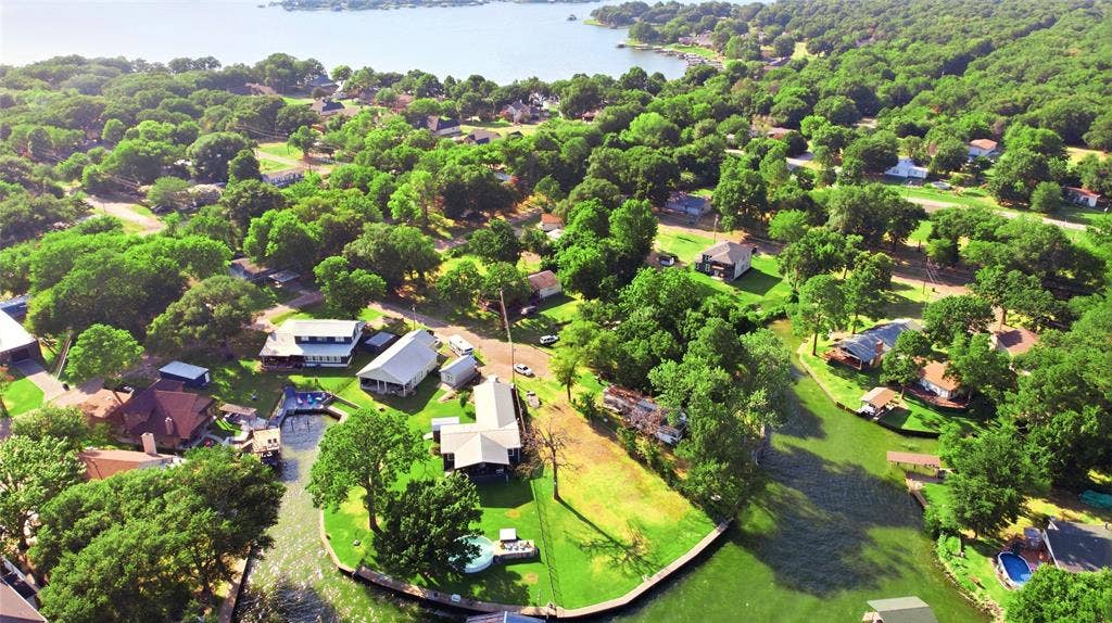 111 Palisade Place, Mabank, TX 75156 111 Palisade Place, Mabank, TX 75156