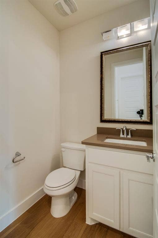 8221 Folcroft Lane, Dallas, TX 75231 8221 Folcroft Lane, Dallas, TX 75231