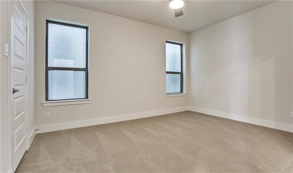 8221 Folcroft Lane, Dallas, TX 75231 8221 Folcroft Lane, Dallas, TX 75231
