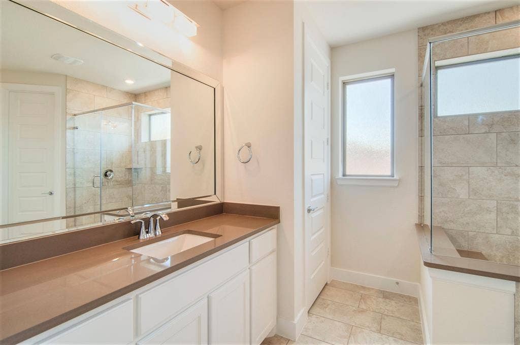 8221 Folcroft Lane, Dallas, TX 75231 8221 Folcroft Lane, Dallas, TX 75231