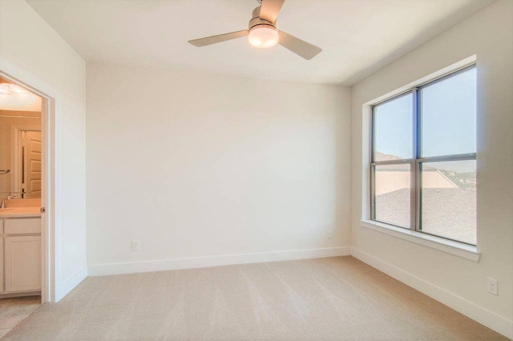 8221 Folcroft Lane, Dallas, TX 75231 8221 Folcroft Lane, Dallas, TX 75231