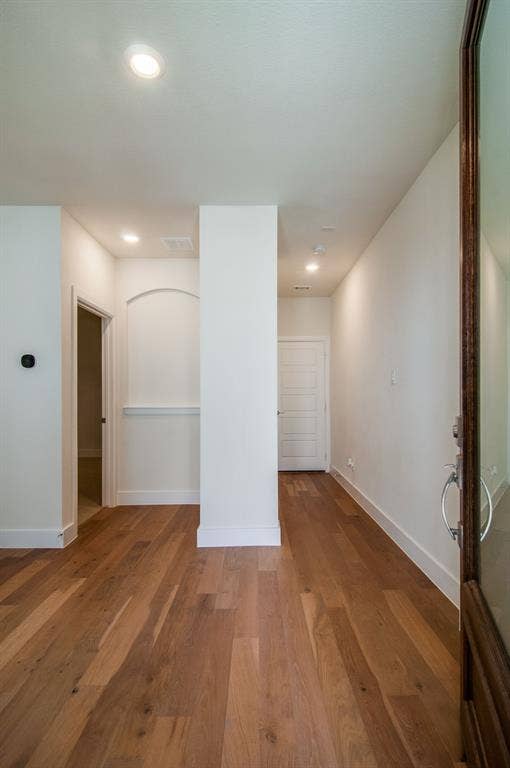8221 Folcroft Lane, Dallas, TX 75231 8221 Folcroft Lane, Dallas, TX 75231