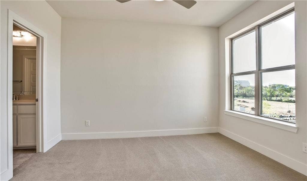 8221 Folcroft Lane, Dallas, TX 75231 8221 Folcroft Lane, Dallas, TX 75231
